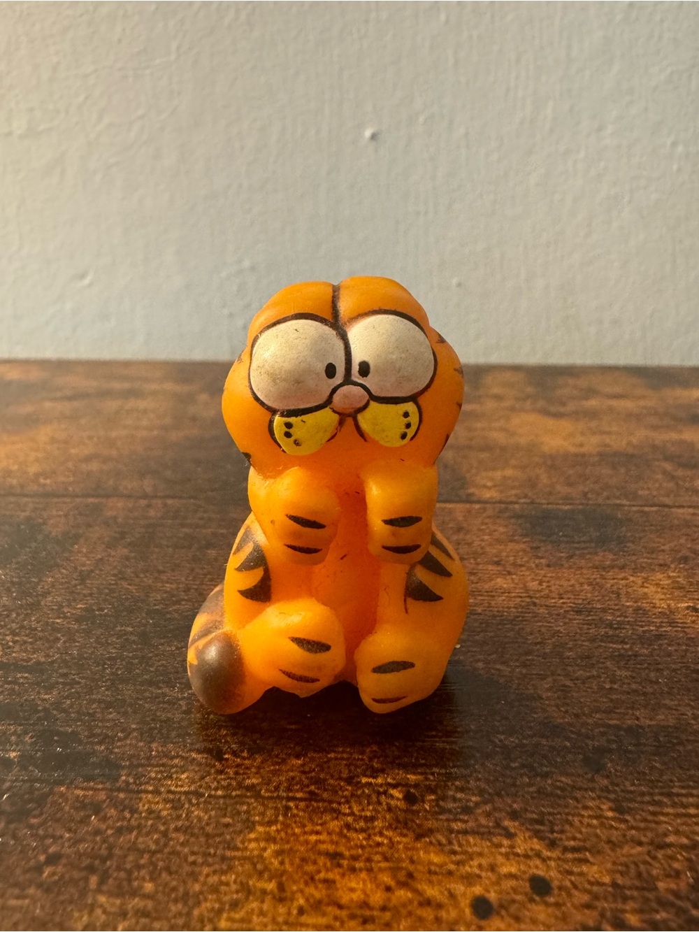 Vintage Garfield Rubber Pencil Topper - 2”